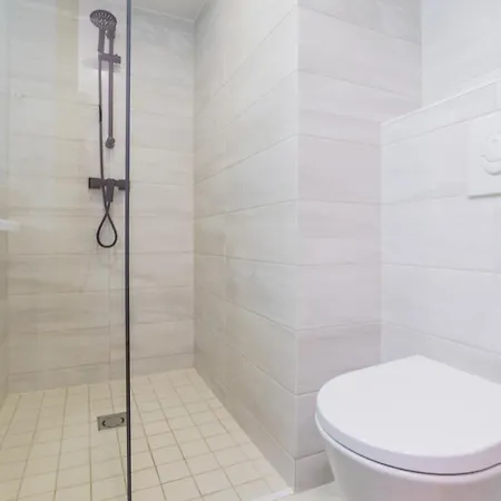 Aisa 39 Double With Balcony Near 3*